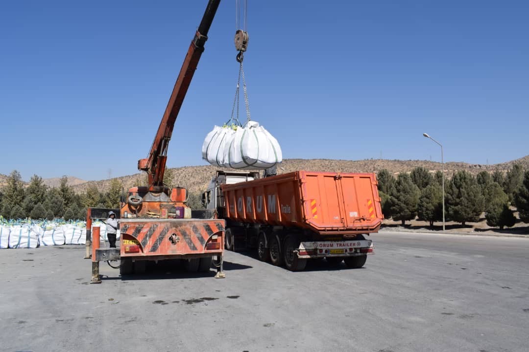 صادرات ۱۴٬۵۰۰ تن سیمان از سوی شرکت سیمان فارس نو به سومالی